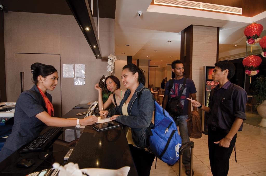 C'Haya Hotel Kota Kinabalu Eksteriør billede