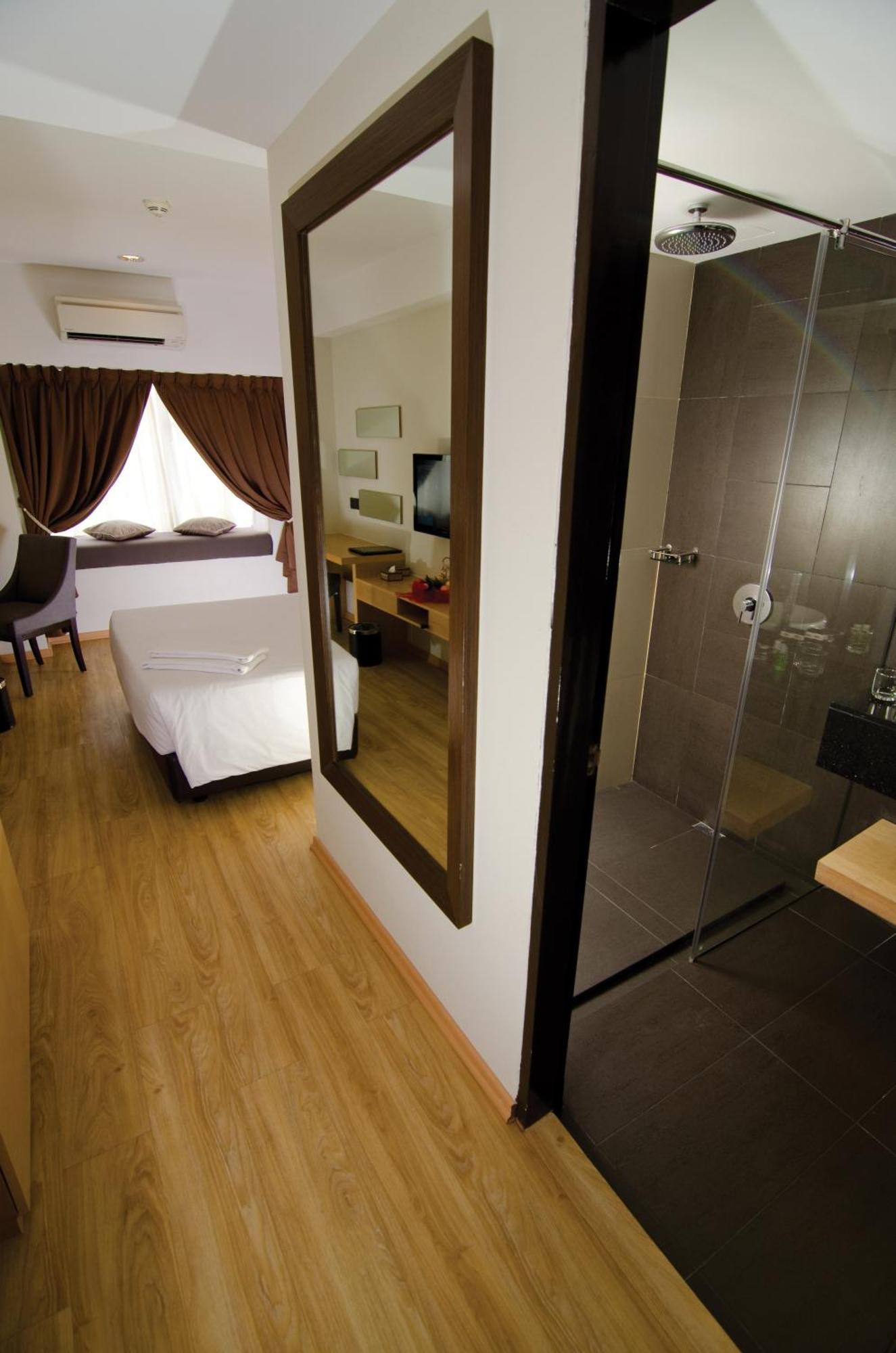 C'Haya Hotel Kota Kinabalu Værelse billede
