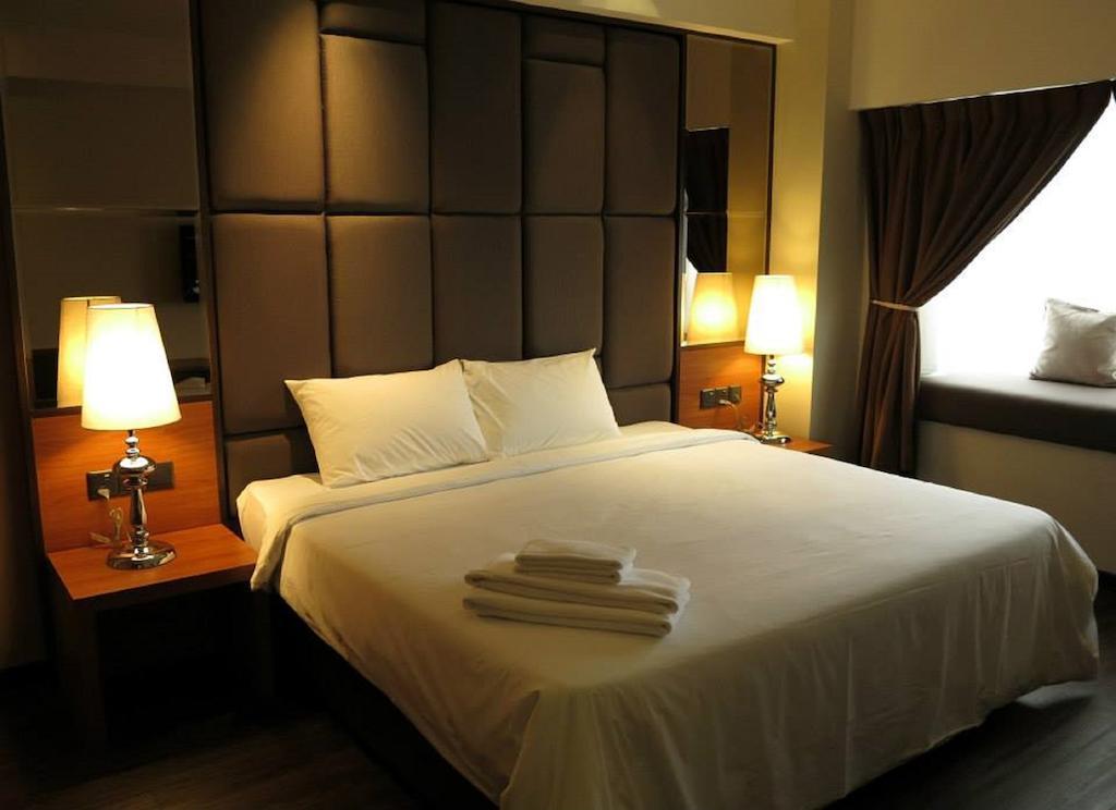 C'Haya Hotel Kota Kinabalu Værelse billede