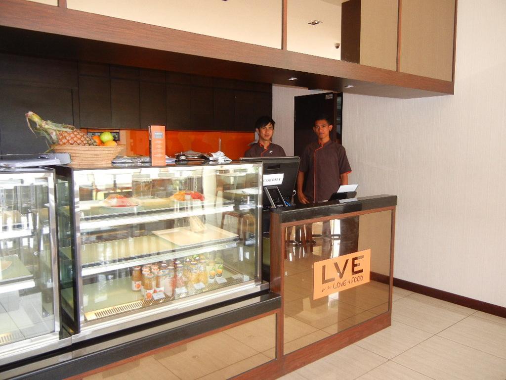 C'Haya Hotel Kota Kinabalu Eksteriør billede