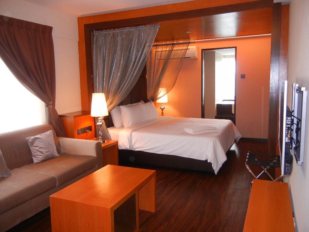 C'Haya Hotel Kota Kinabalu Værelse billede