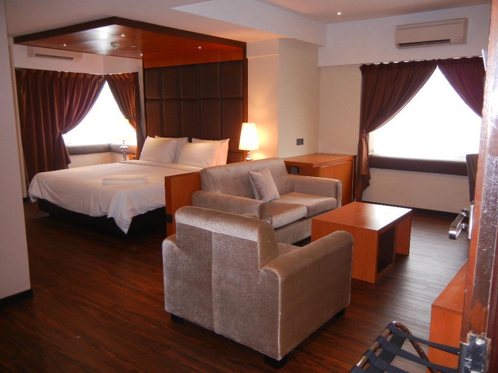 C'Haya Hotel Kota Kinabalu Værelse billede